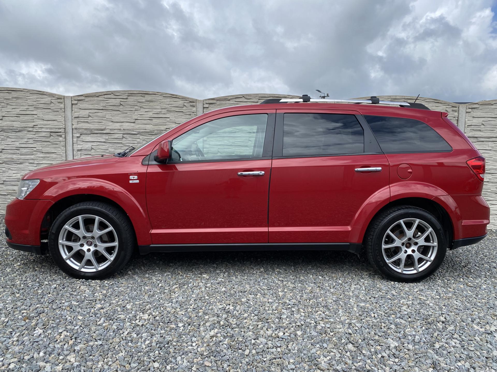 Fiat Freemont 2.0MJET 170PS 4x4 7MÍST NAVI!!