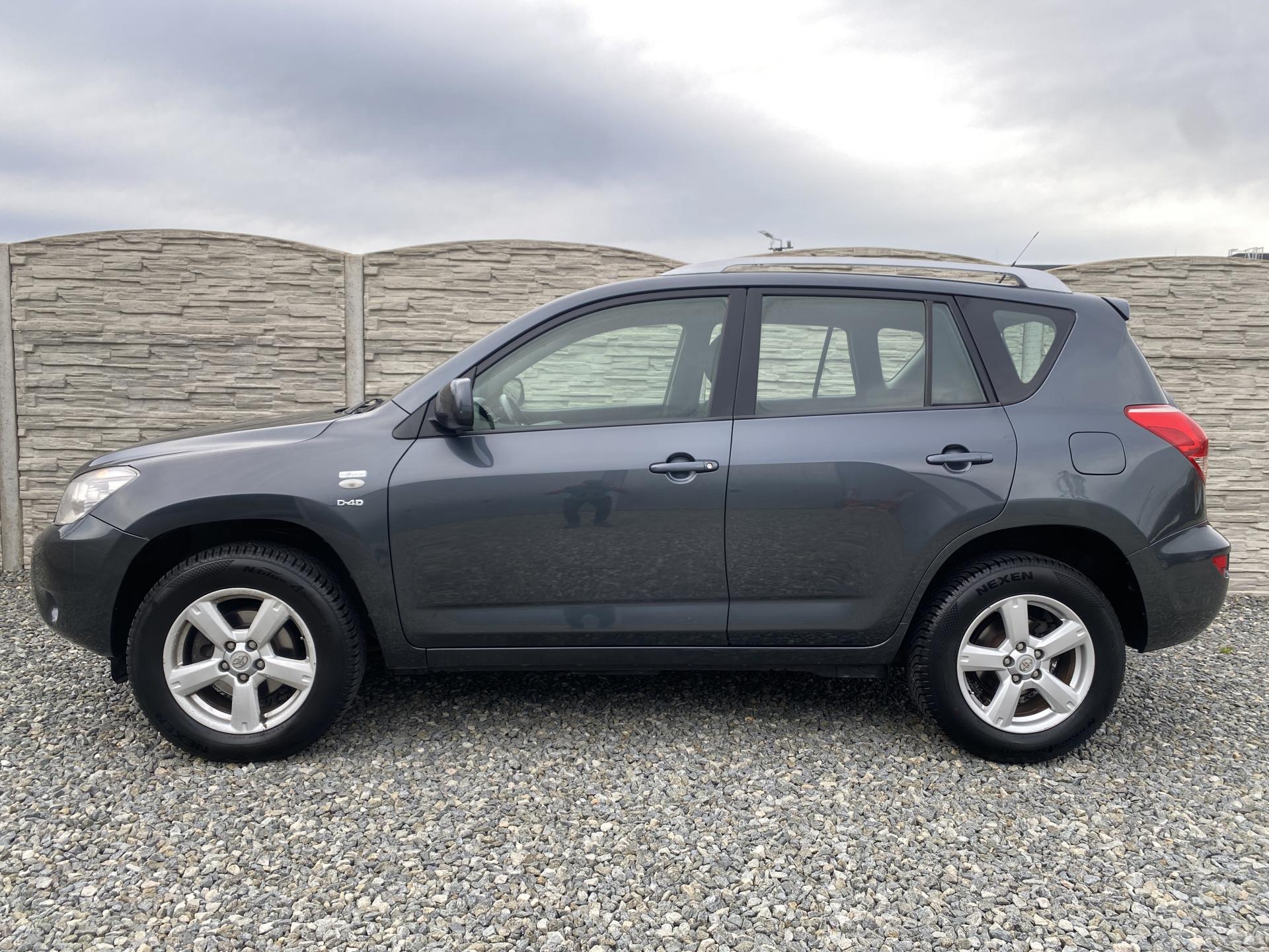 Toyota RAV4 2.2D4D 135PS 4x4 6R KLIMA CENA