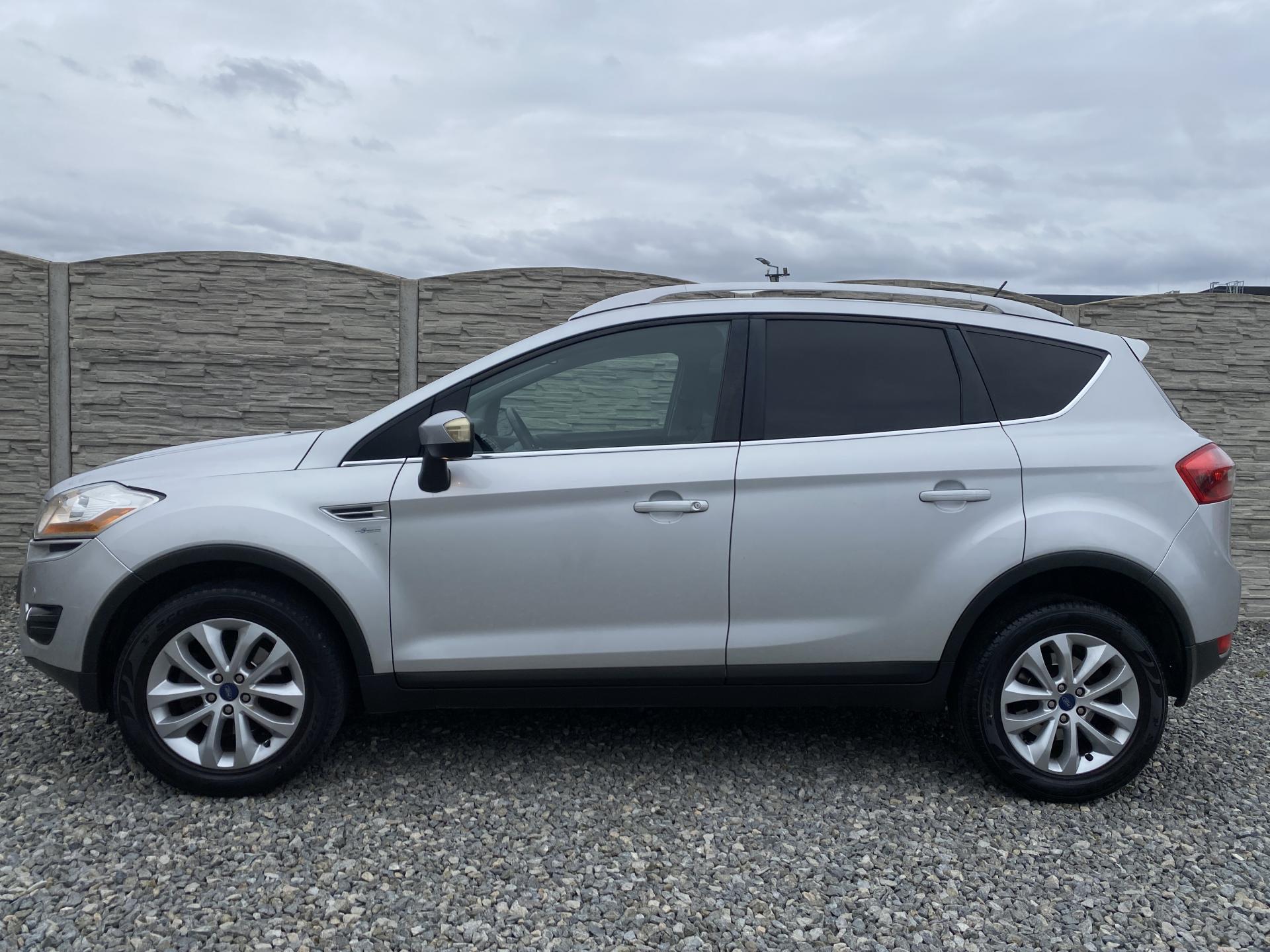 Ford Kuga 2.0TDCi 135PS 4x4 TITANIUM TOP