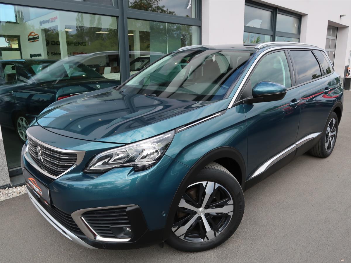 Peugeot 5008 1,2 PT,Allure,1majČR,7míst,DPH