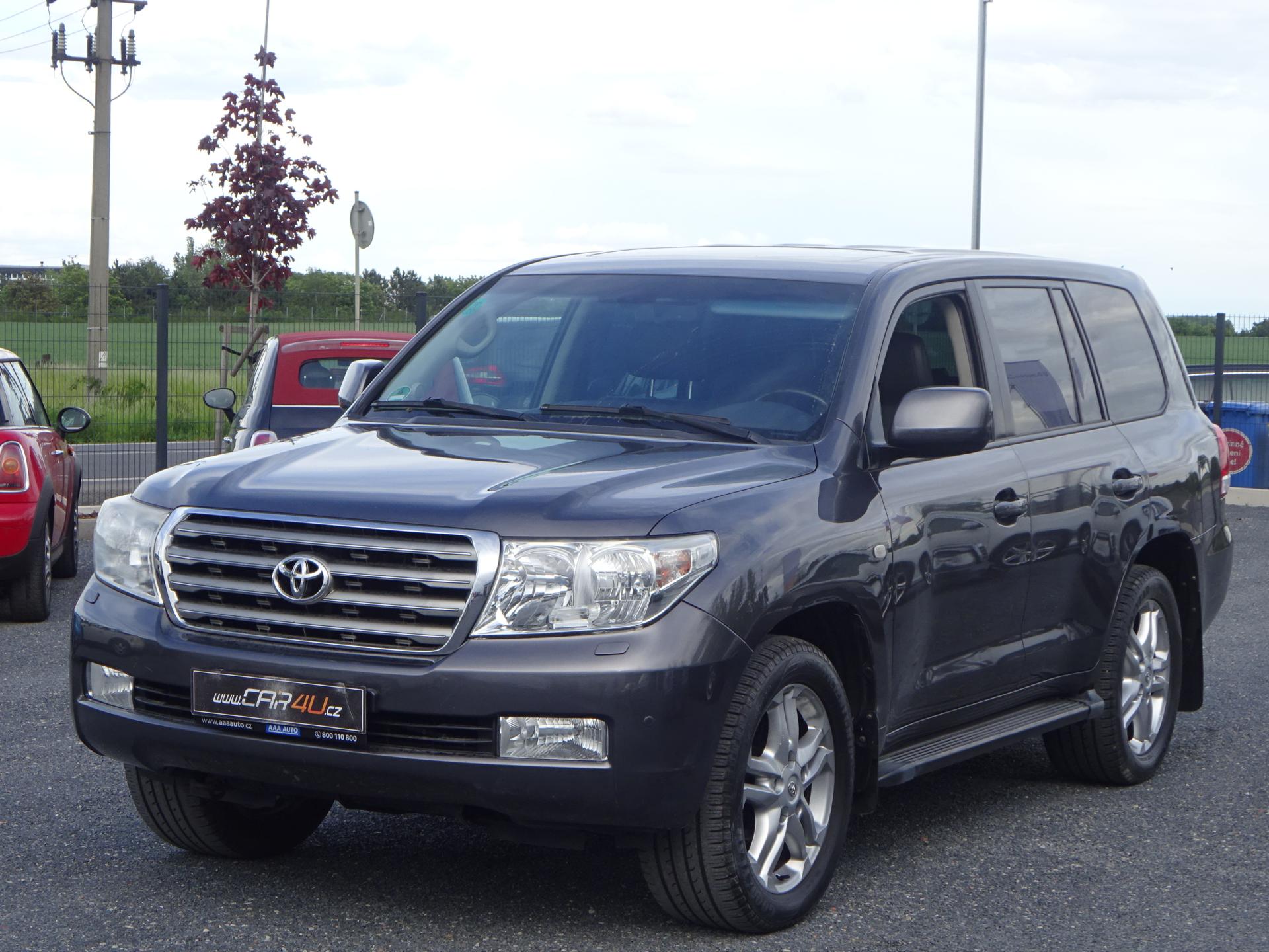 Toyota Land Cruiser V8 210kW ČR DPH