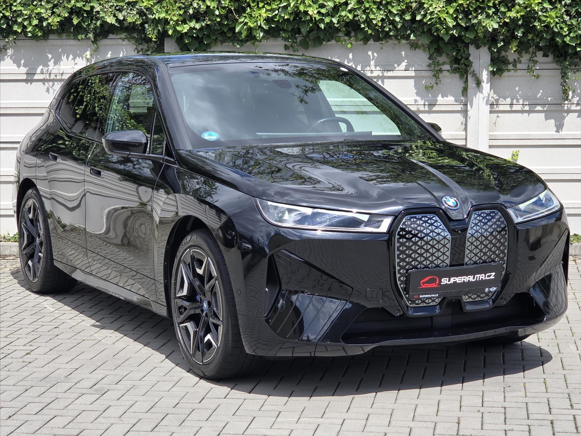 BMW iX 0,0 xDrive40 Sport paket SoH 9