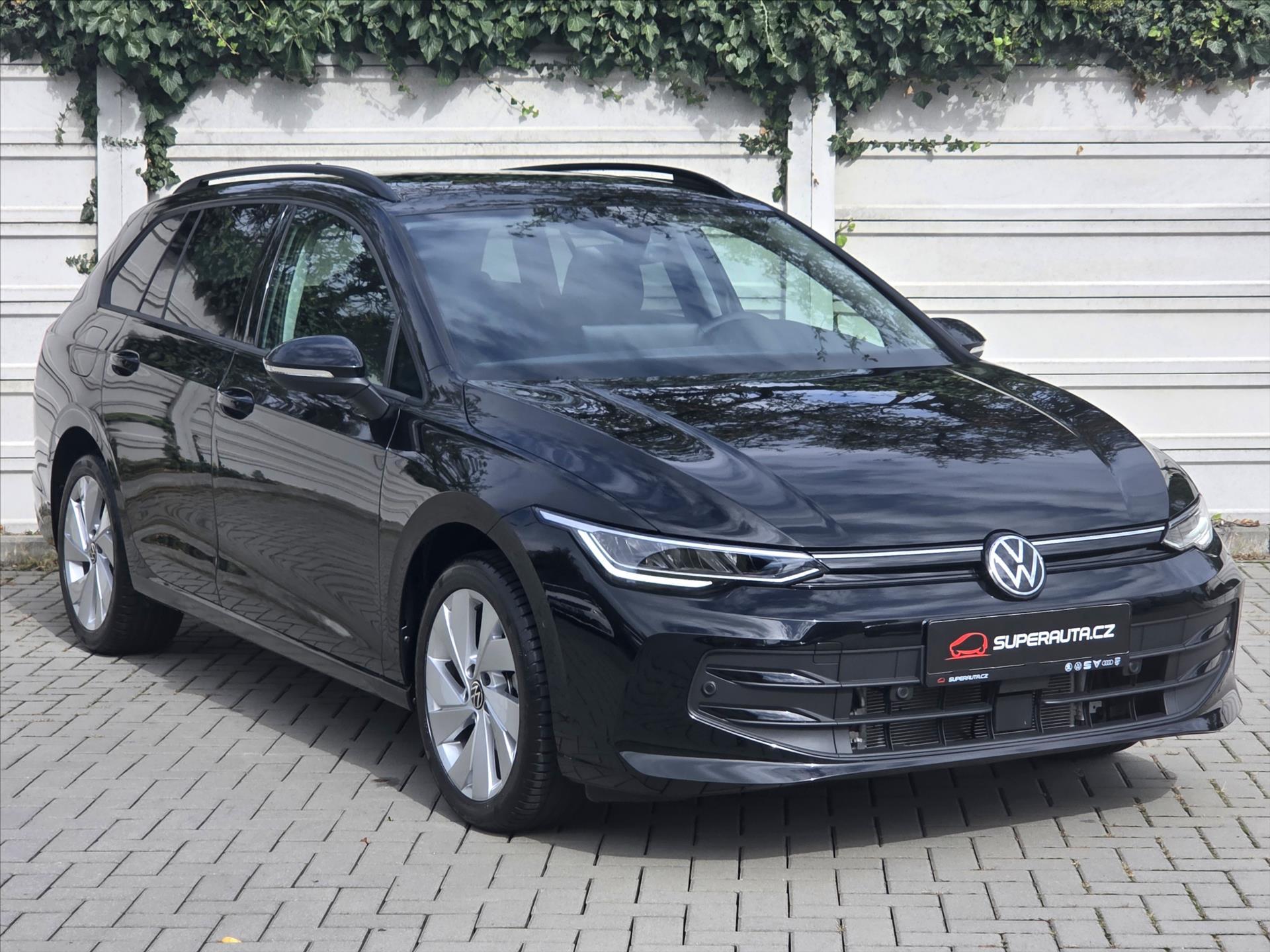 Volkswagen Golf 1,5 eTSi 110kW DSG Záruka2028