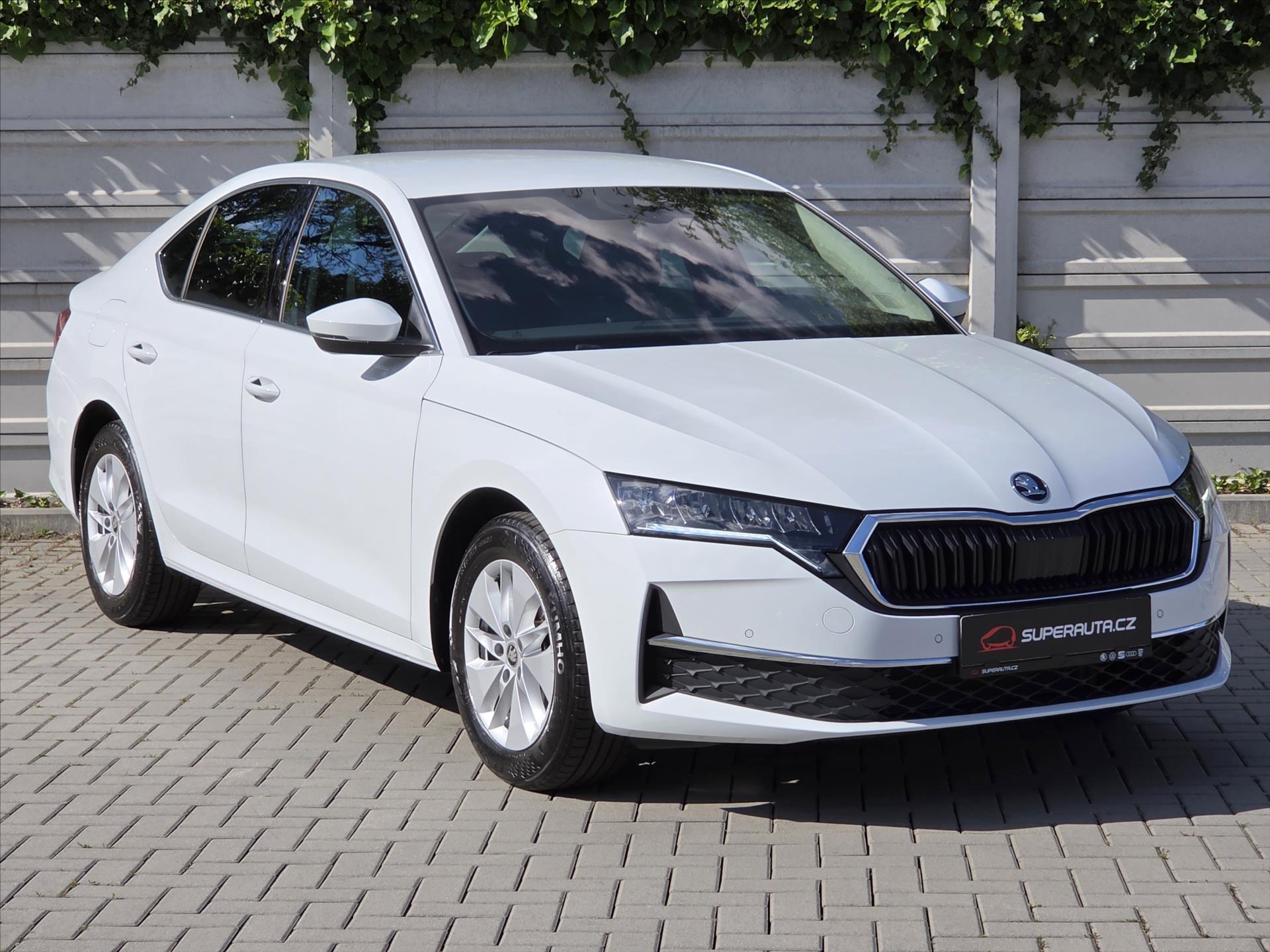 Škoda Octavia 1,5 eTSi DSG Top Selection ČR