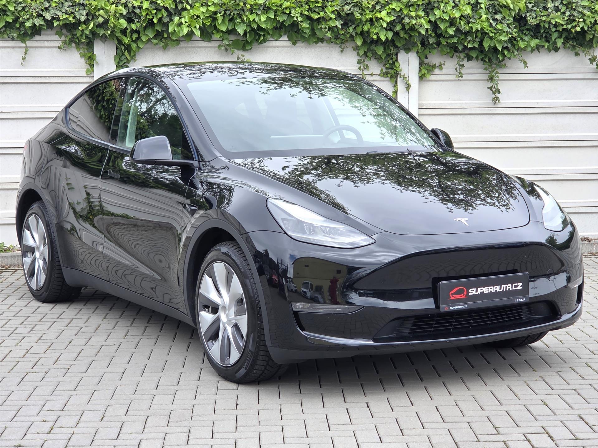 Tesla Model Y 0,0 378kW 4x4 LR Tažné zař. 1.