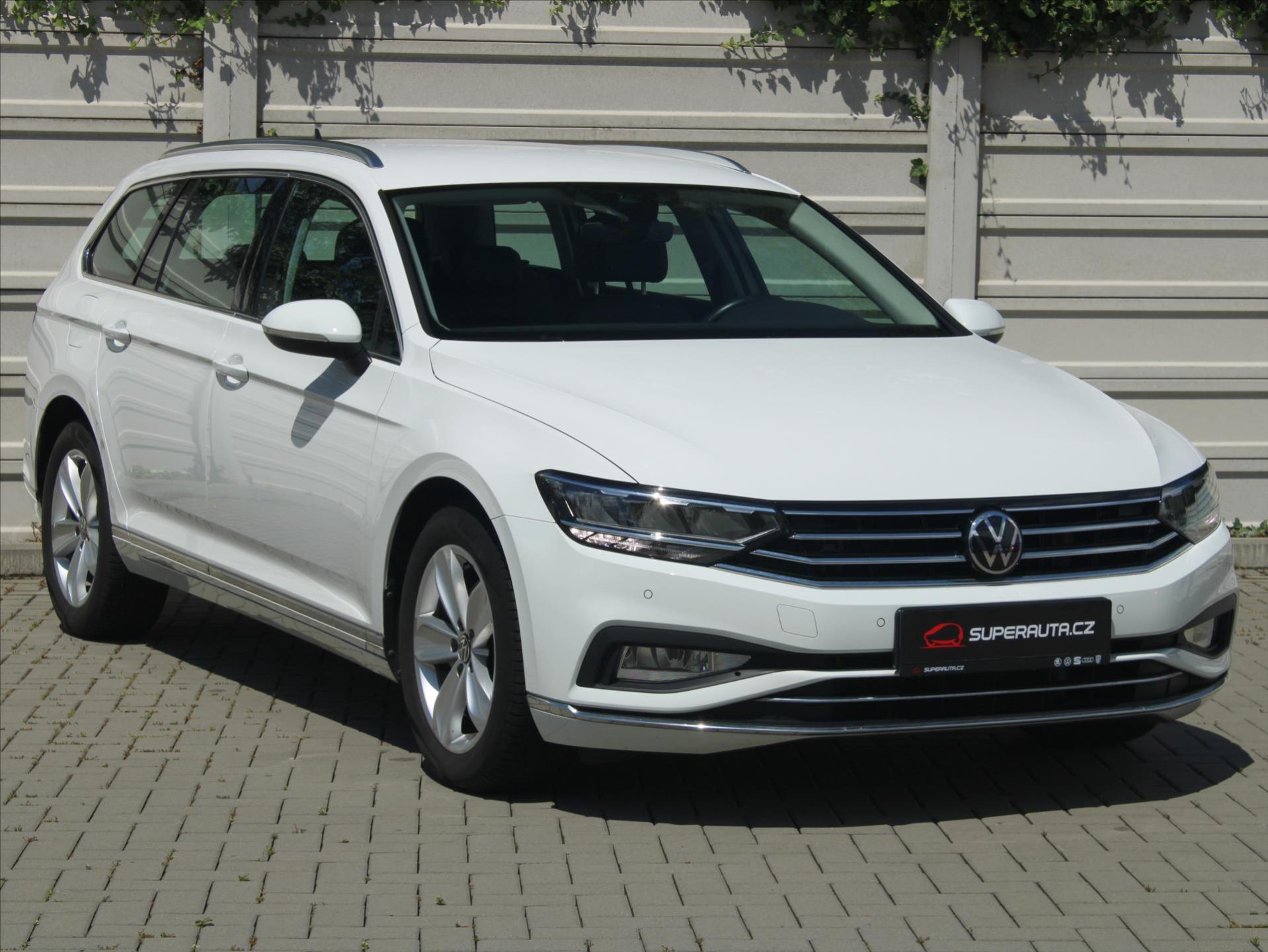 Volkswagen Passat 2,0 TDi 110kW DSG Eleg. NEHAVA