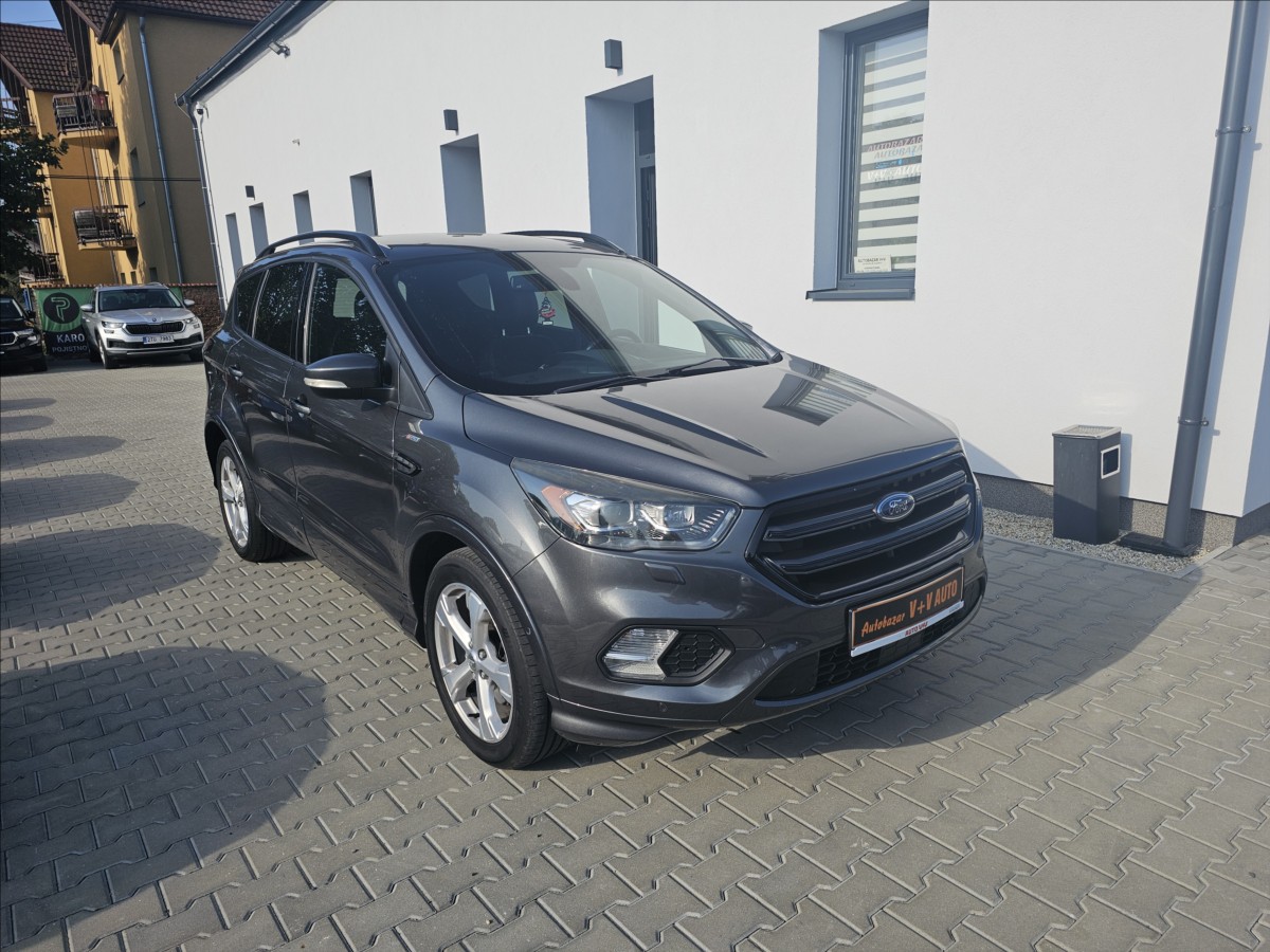 Ford Kuga 2,0 TDCi 110KW STLine KŮŽE NAV