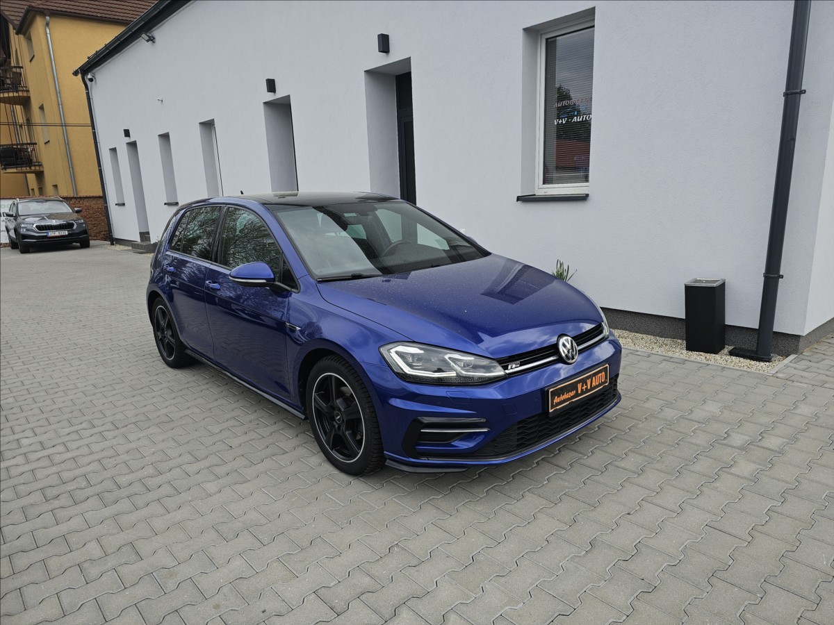 Volkswagen Golf VII 1,4TSi R-Line NAVI ALU