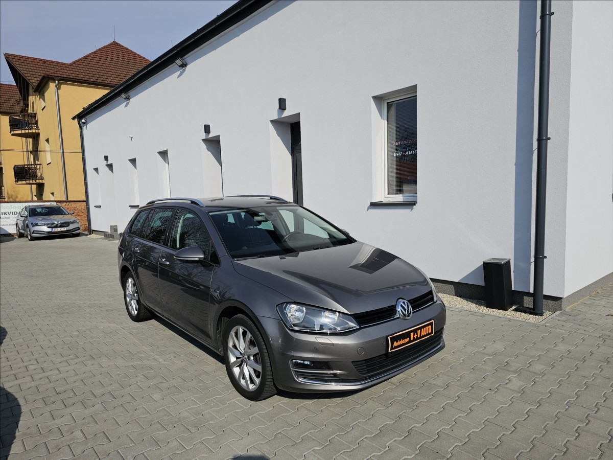 Volkswagen Golf VII 1,4TSi DSG LOUGE NAVI