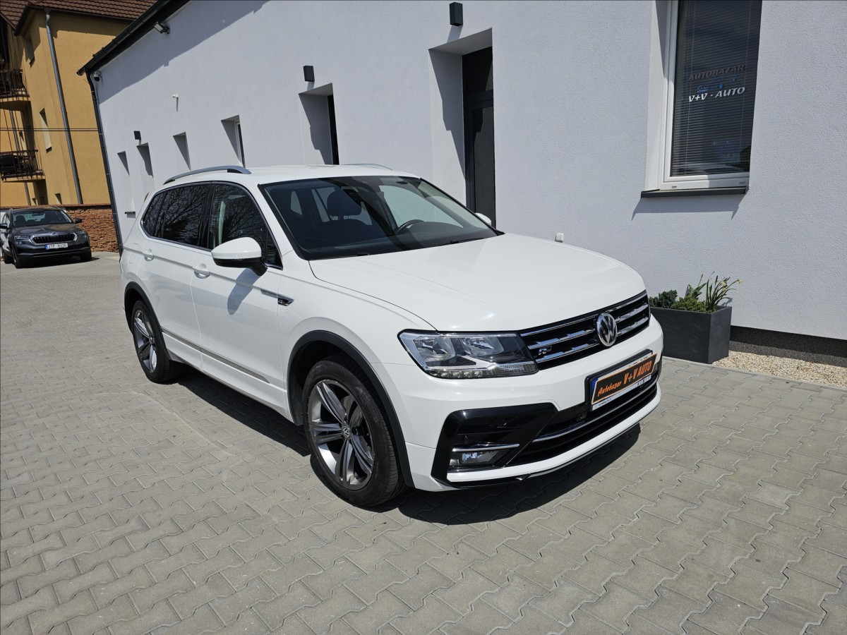 Volkswagen Tiguan Allspace 2,0 TDi R LINE DSG 4X4 NAVI