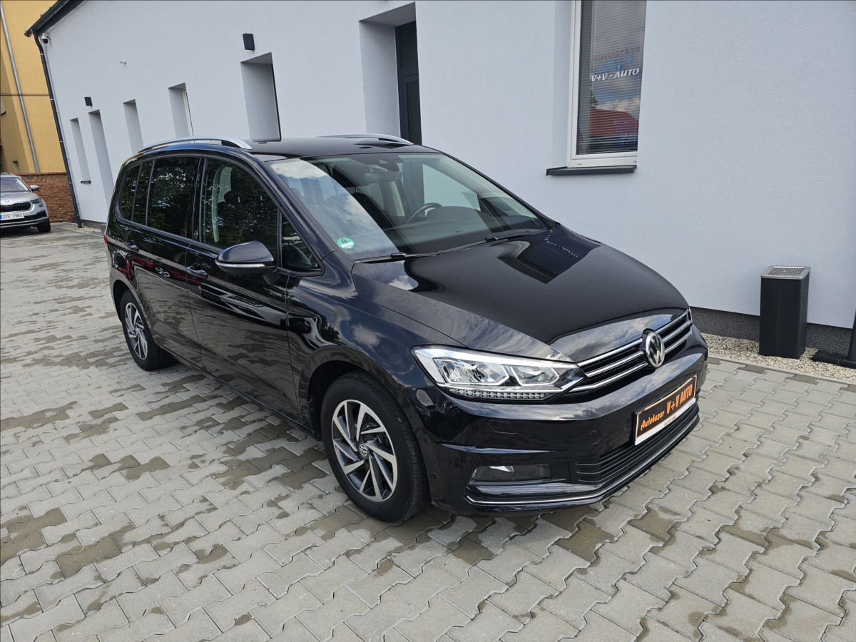 Volkswagen Touran 1,4 Tsi 110KW DSG Sound 7MÍST