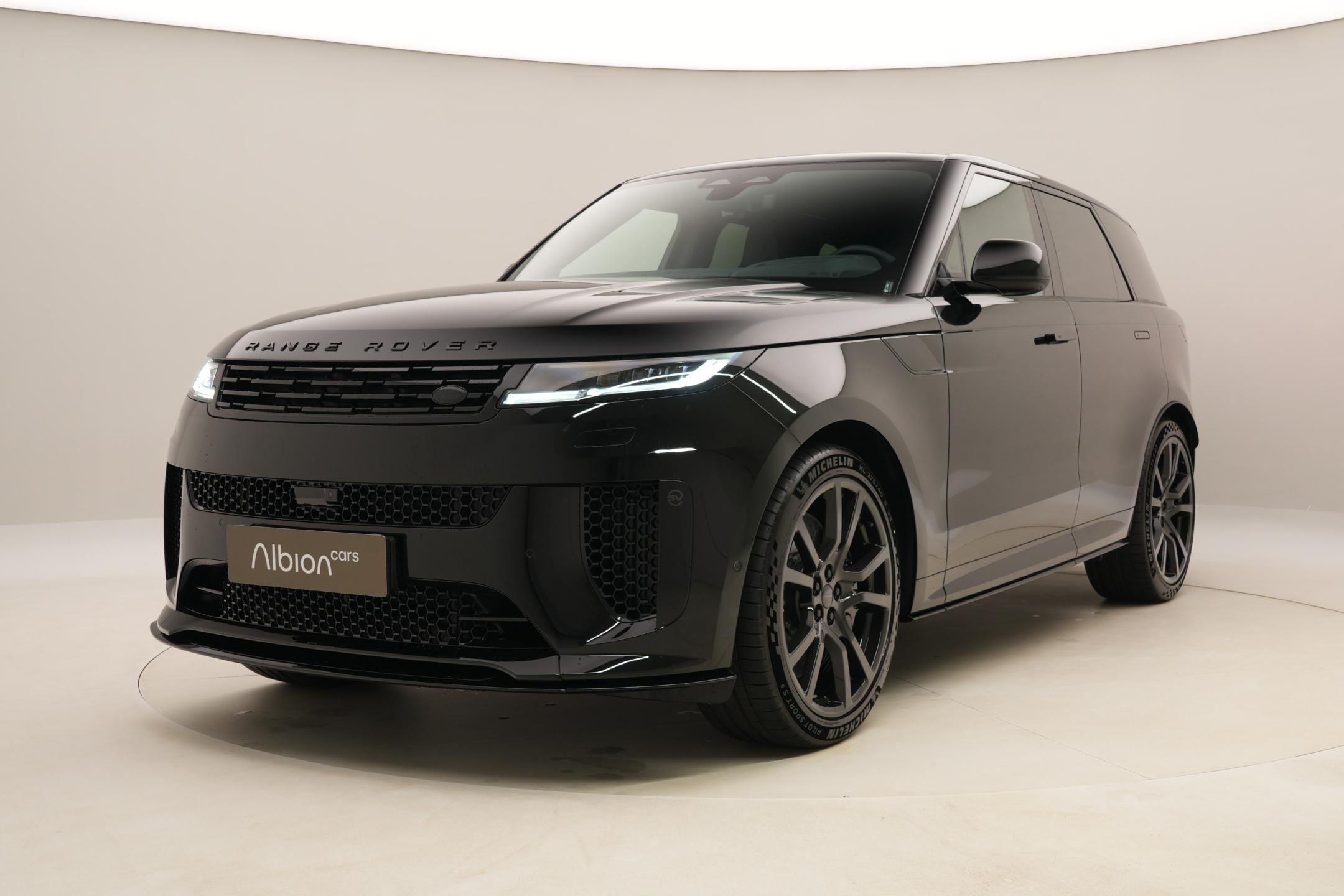 Land Rover Range Rover Sport P635 SV BLACK AWD AUT