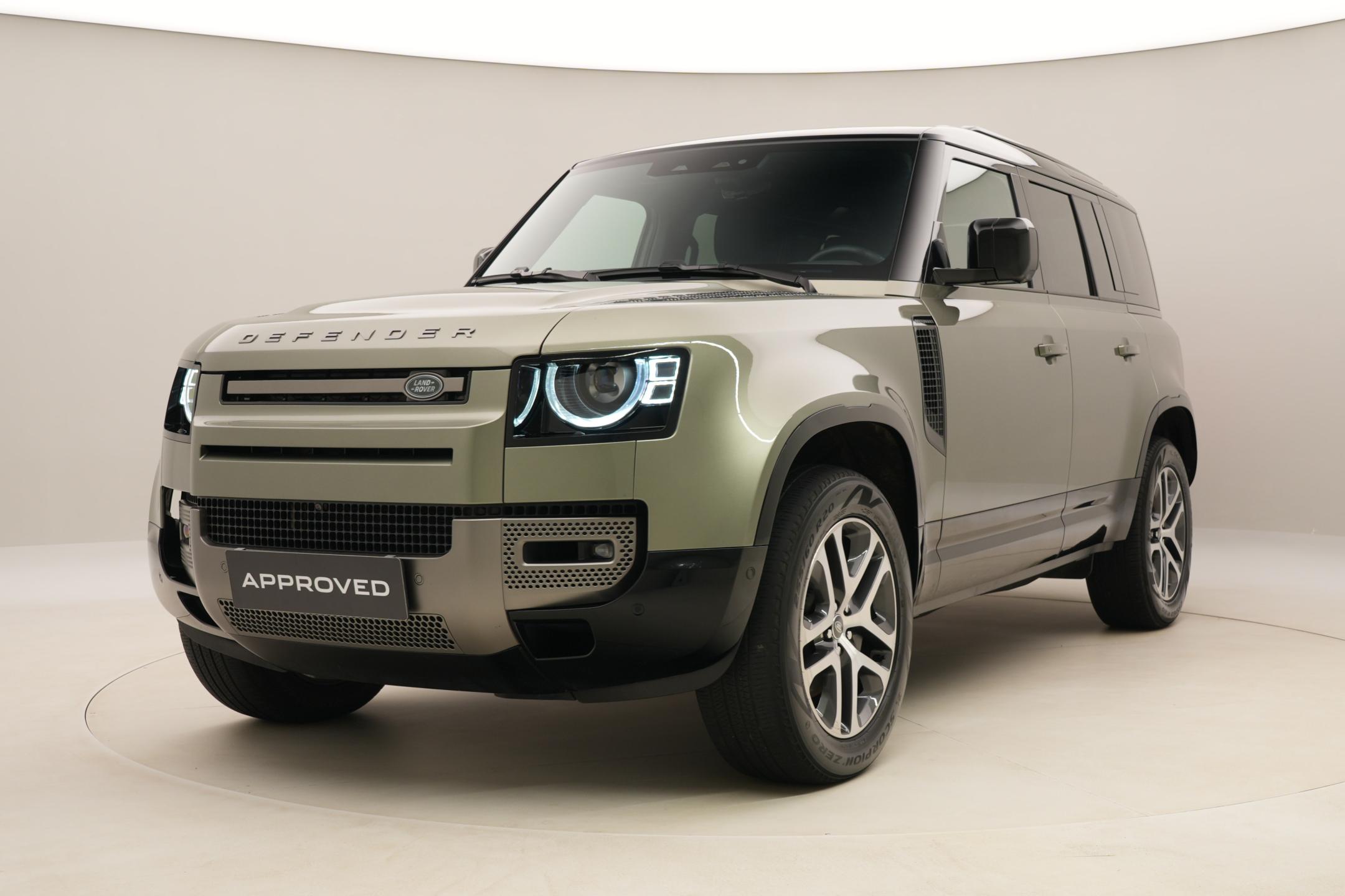 Land Rover Defender 110 D300 X-DYNAMIC SE