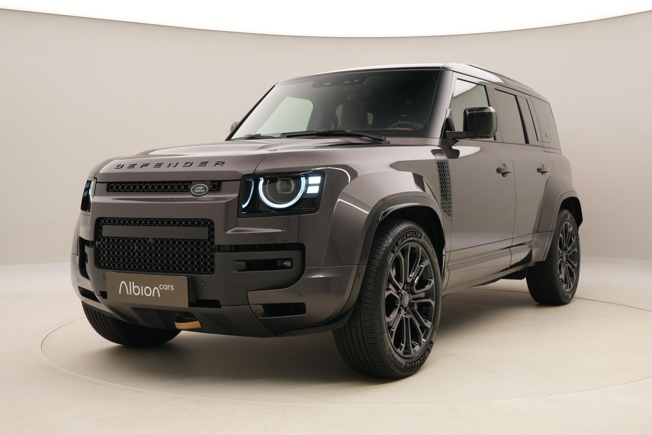 Land Rover Defender 110 P635 OCTA AWD AUT
