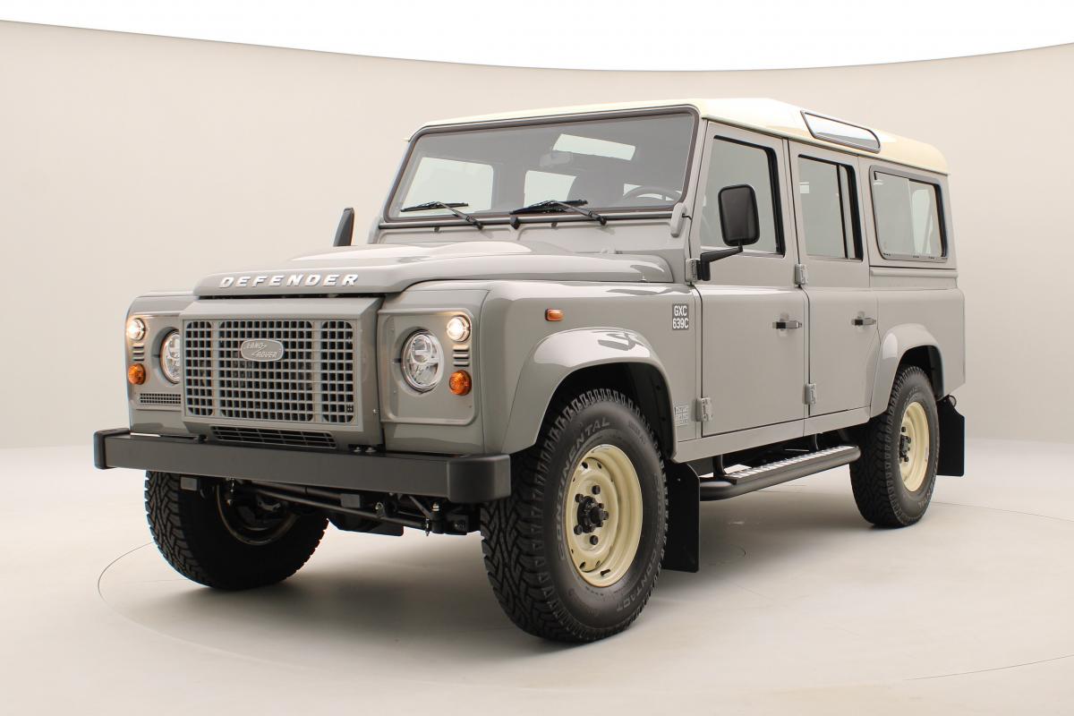 Land Rover Defender WORKS V8 ISLAY EDITION