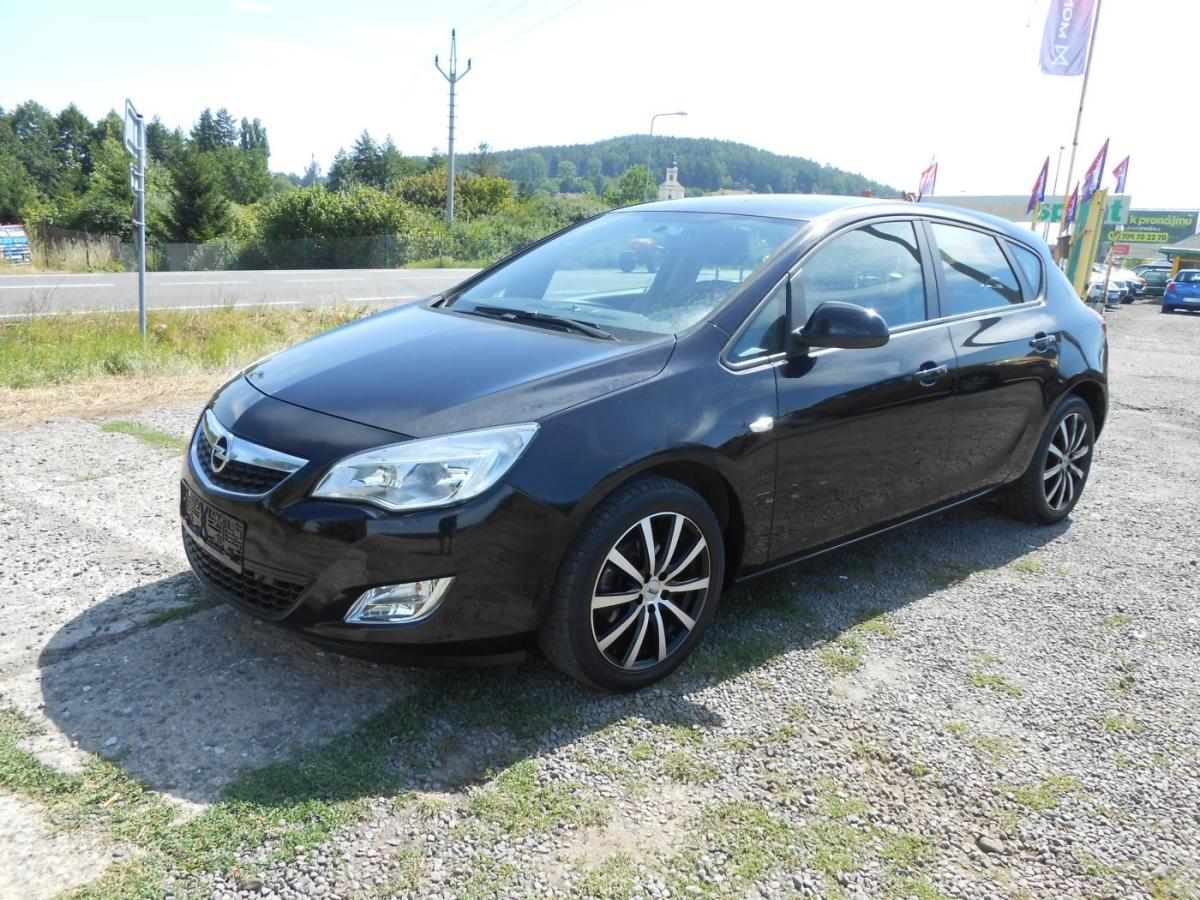 Opel Astra 1,6 85 kW AUTOMAT Serviska