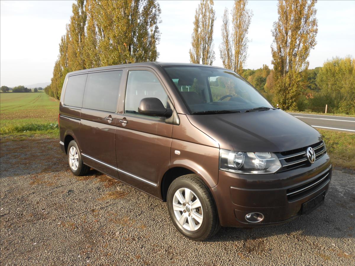 Volkswagen Multivan 2,0 103 kW 7 Míst Serviska