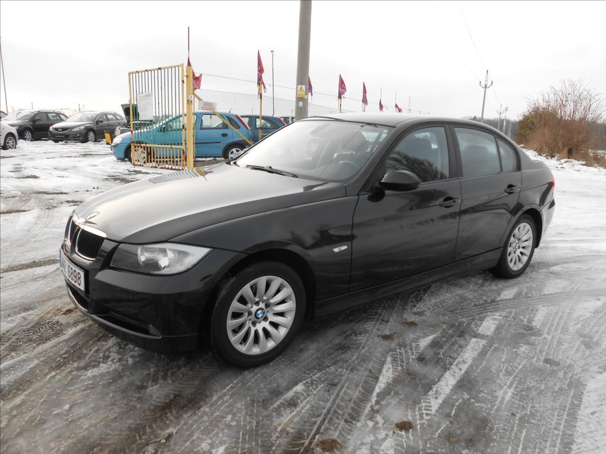 BMW Řada 3 2,0 320i 110 kW Historie
