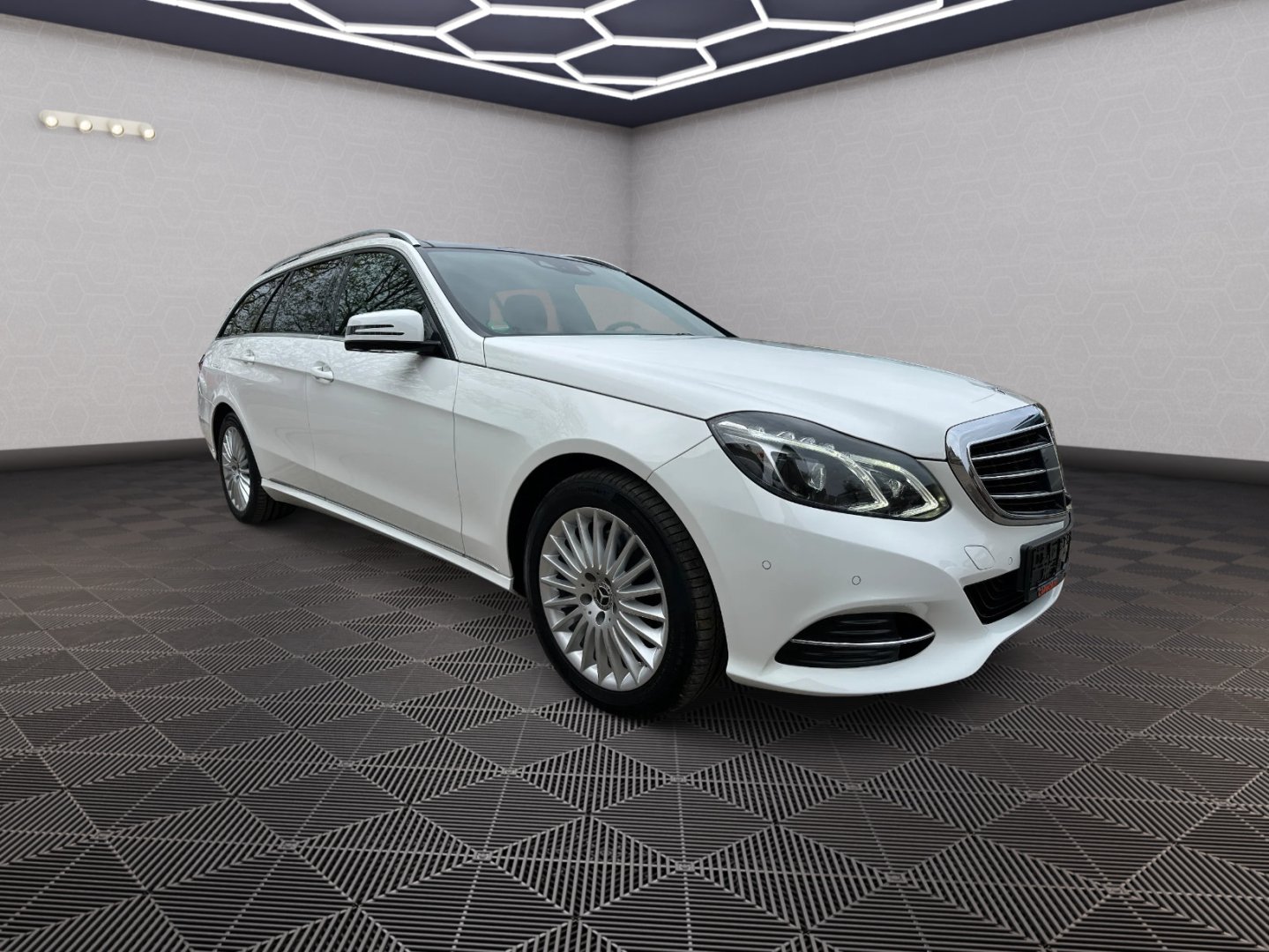 Mercedes-Benz Třídy E 350CDI 4Matic Elegance