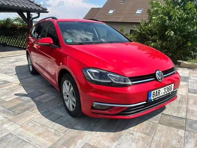 Volkswagen Golf 1,6TDi DSG Variant LED MATRIX