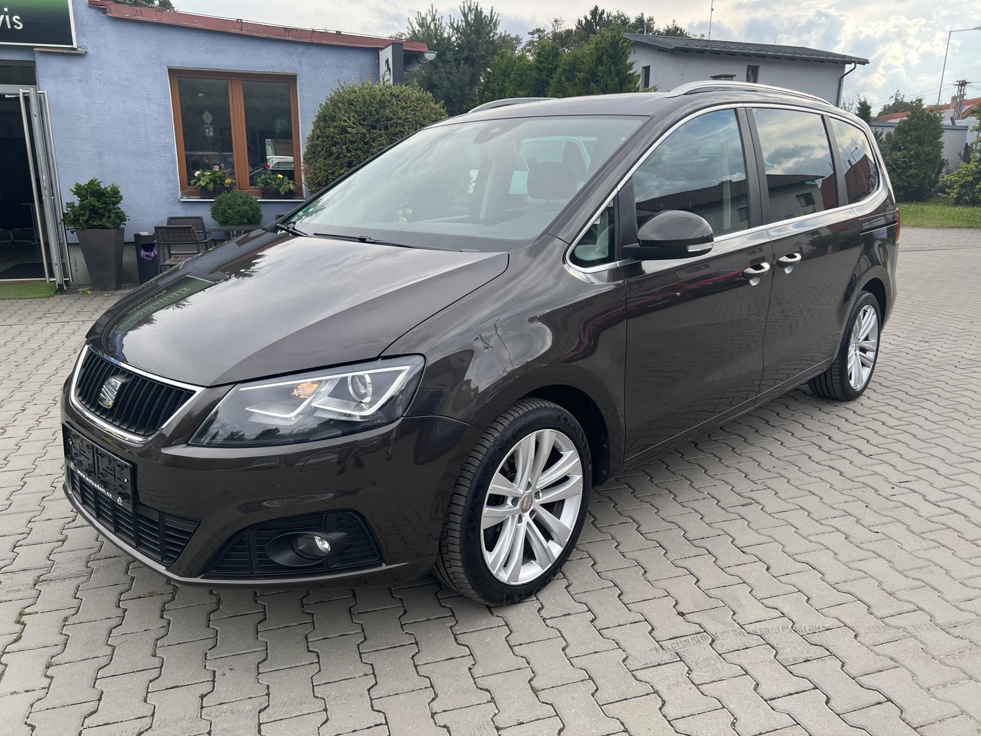 Seat Alhambra 2,0TDi DSG Style MAX VÝBAVA!!!