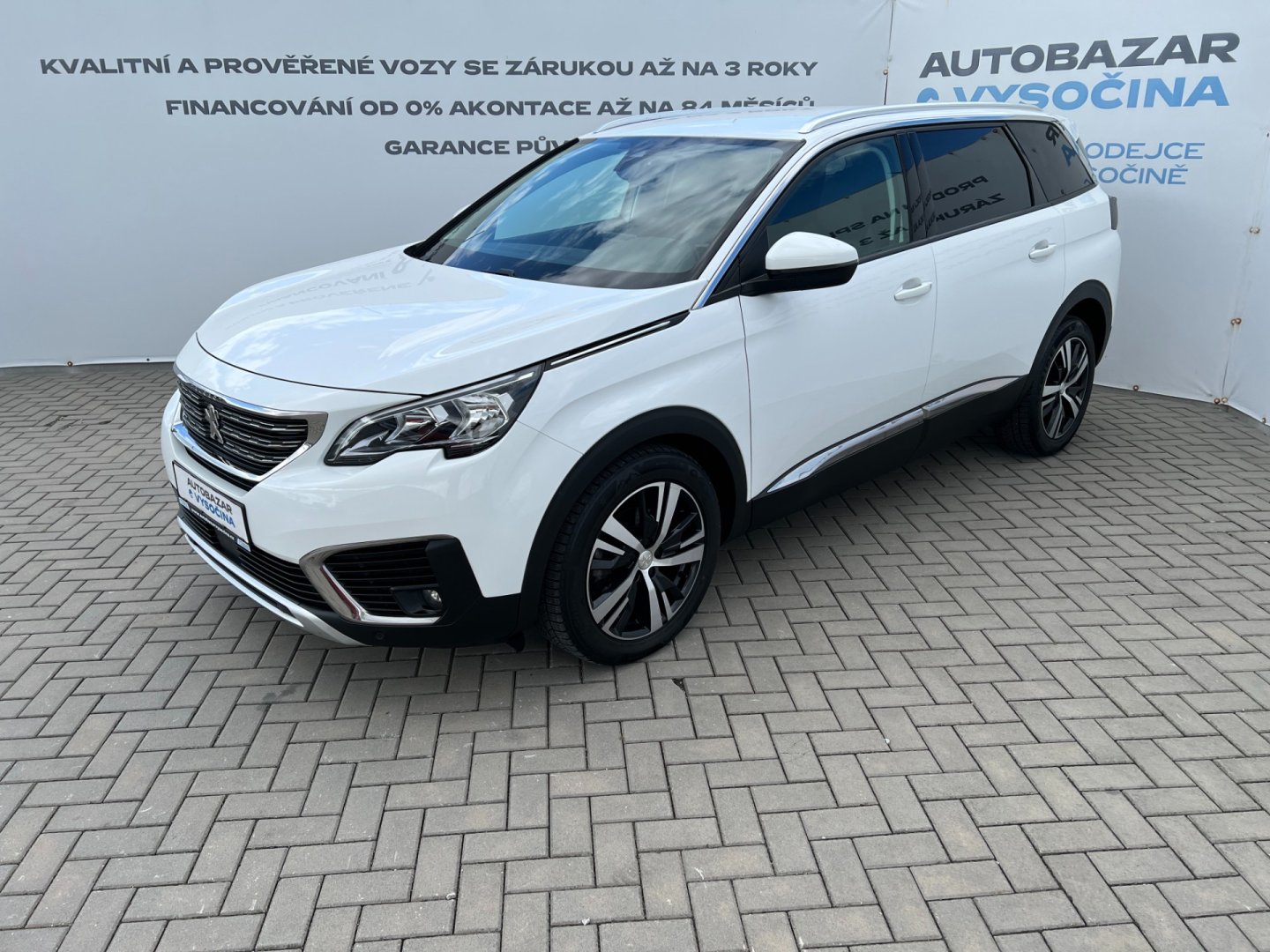 Peugeot 5008 1.2PT 96kW A/T! 7míst! Allure!