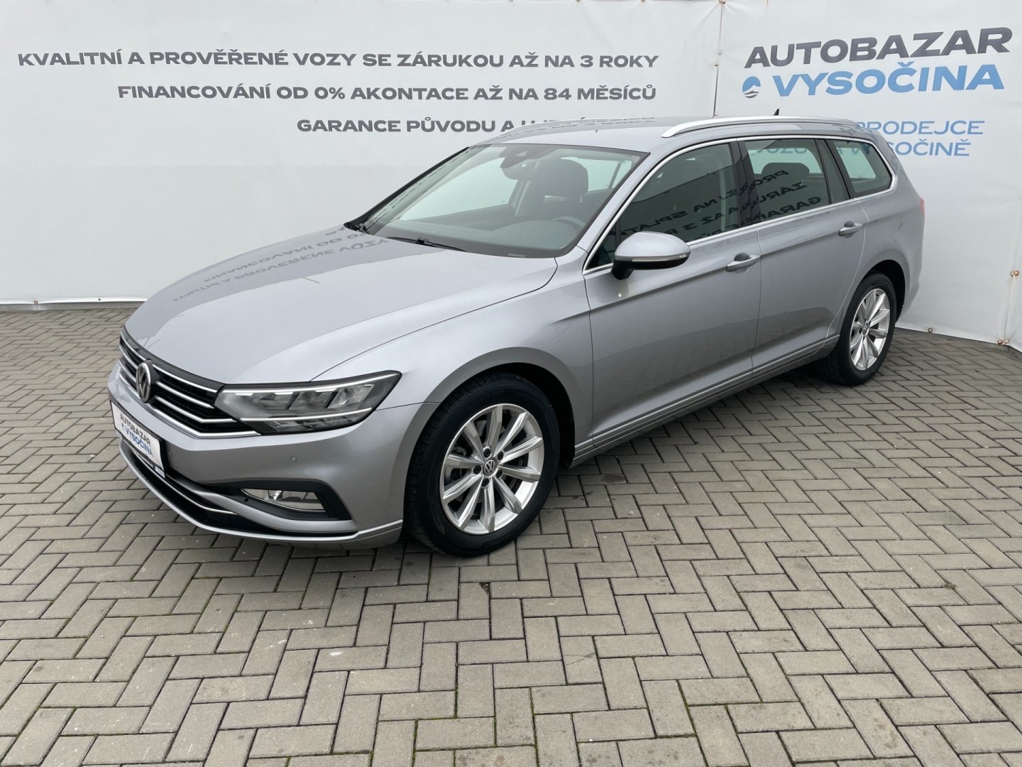 Volkswagen Passat Com. 2.0TDi 110kW! DSG! Navi!