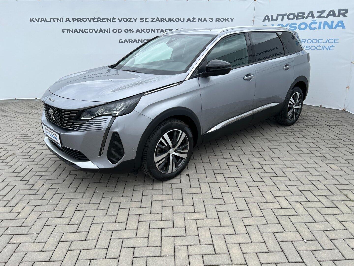 Peugeot 5008 1.2PT 96kW! Allure! Tažné! LED