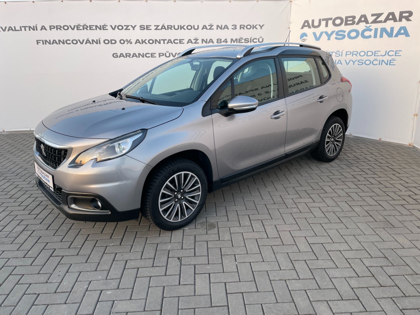 Peugeot 2008 1.2PT Car Play! Navigace!