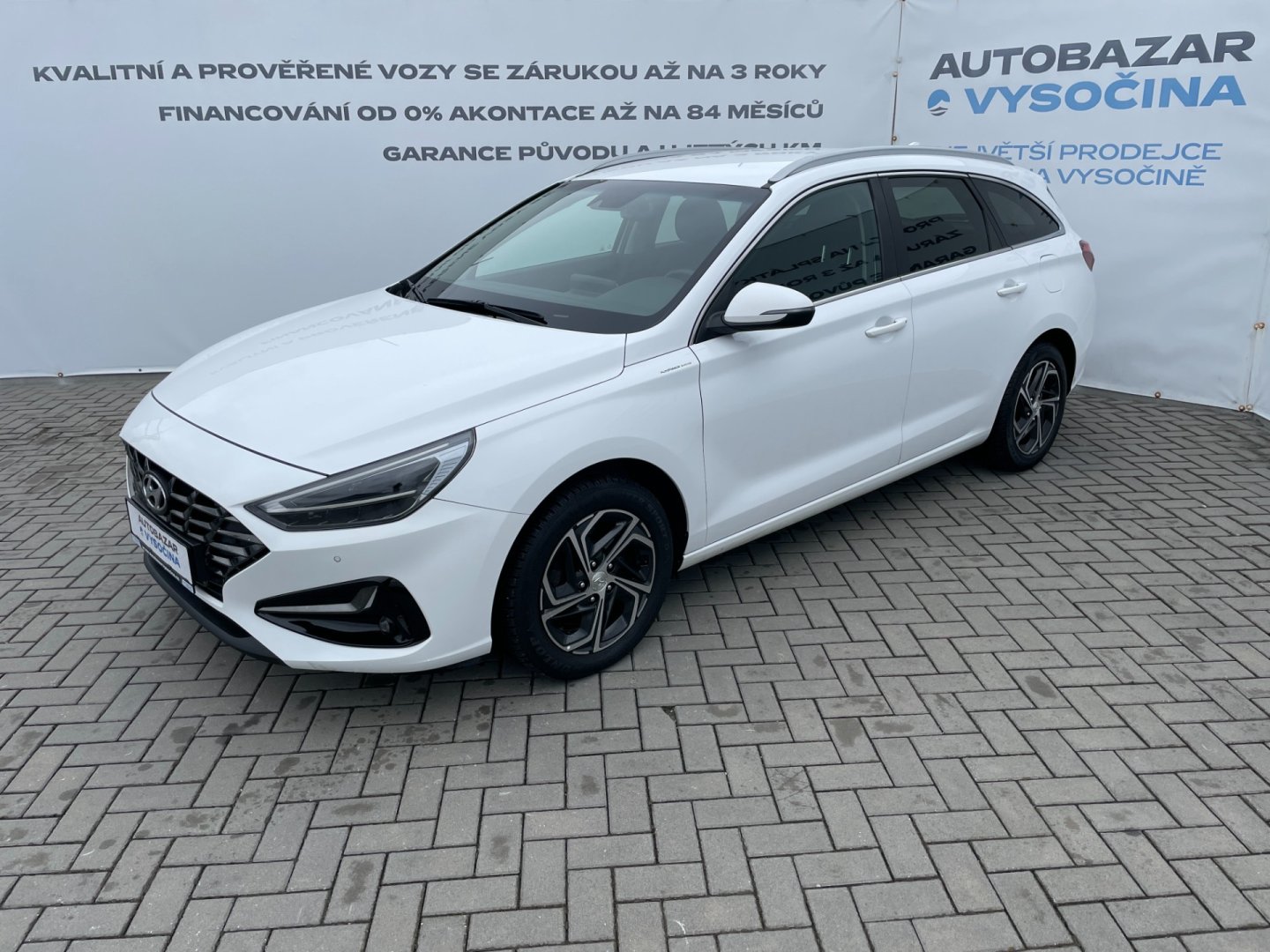 Hyundai i30 Com. 1.6CRDi ČR! SMART+! 1.maj
