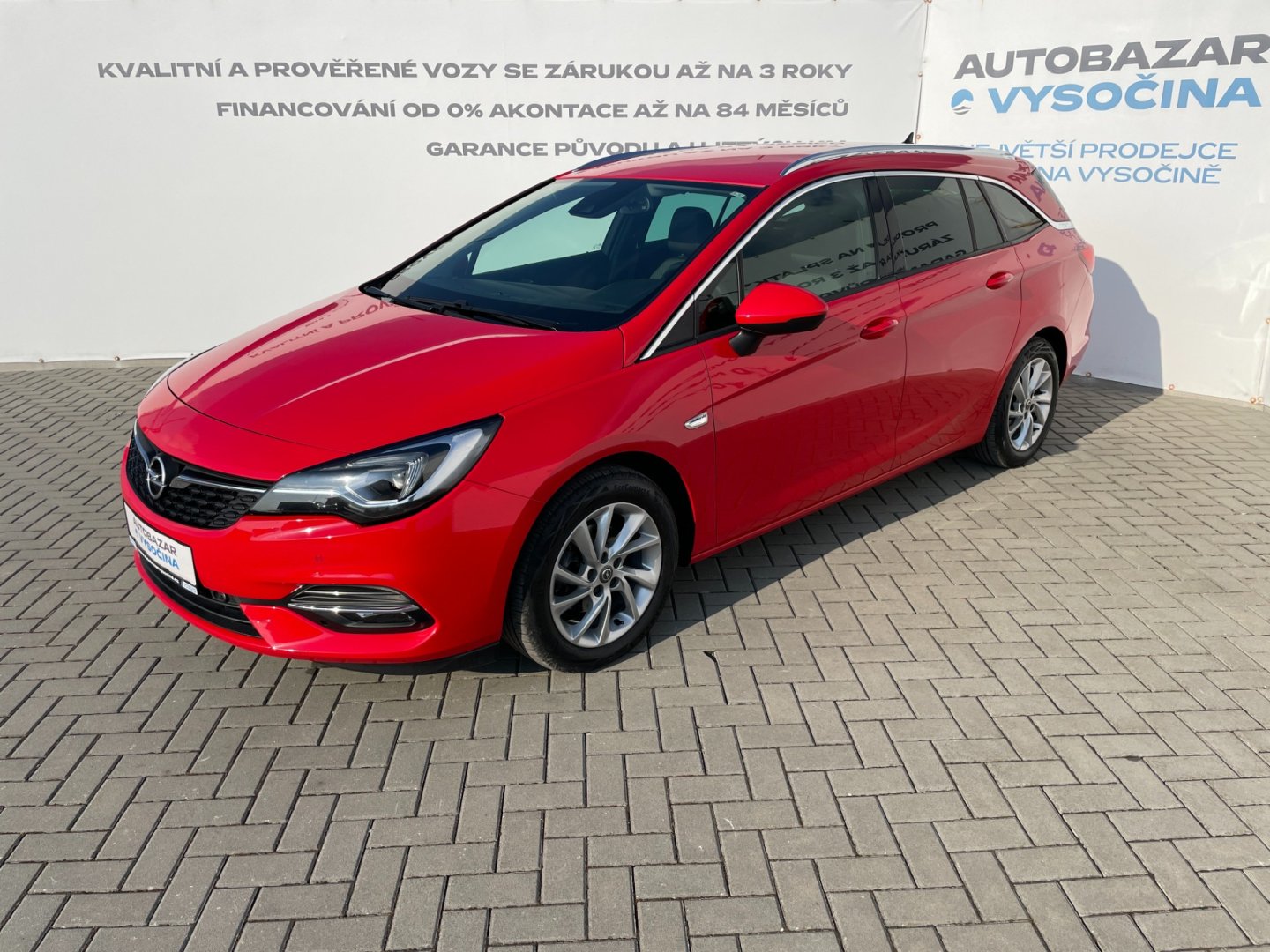Opel Astra 1.2T 96kW! Innovation! 1.maj.!