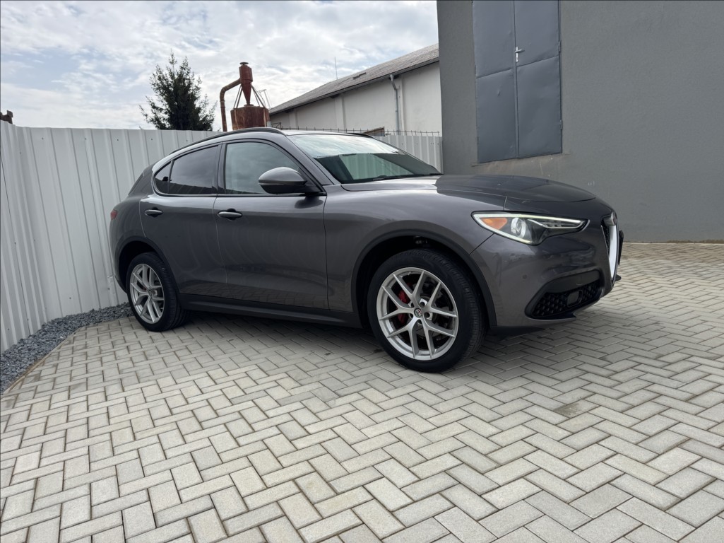 Alfa Romeo Stelvio 2,0 T 206kW Q4 AT8 ZF 4X4