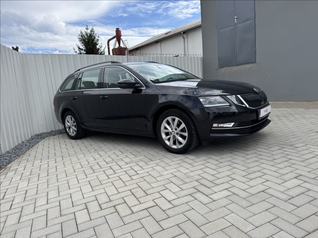 Škoda Octavia 2,0 TDI DSG STYLE DPH 1.maj ČR