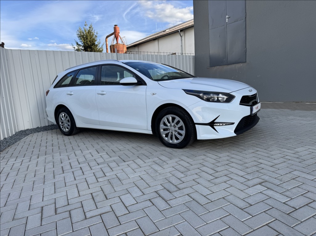 Kia Ceed 1,6 CRDi SW FRESH DPH 1.maj ČR