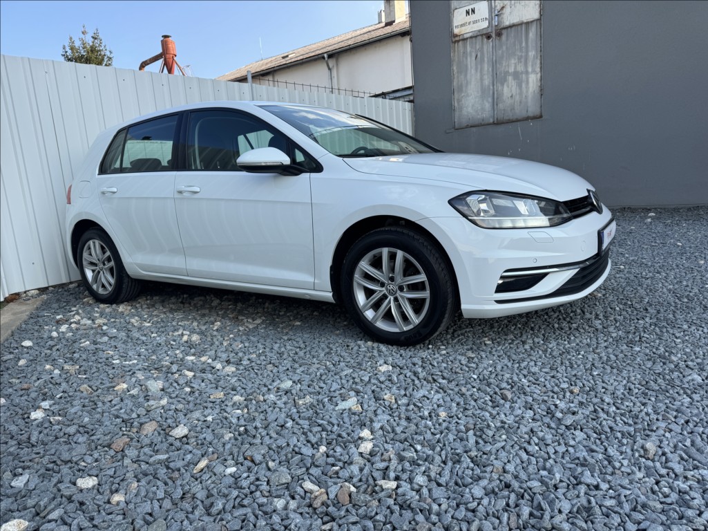 Volkswagen Golf 2,0 TDI HIGHLINE DPH 1.maj ČR