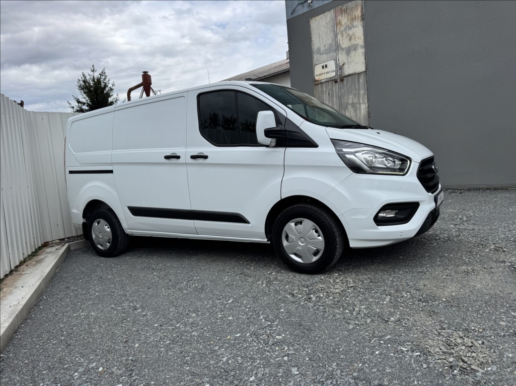 Ford Transit Custom 2,0 TDCi L1H1 DPH 1.maj ČR