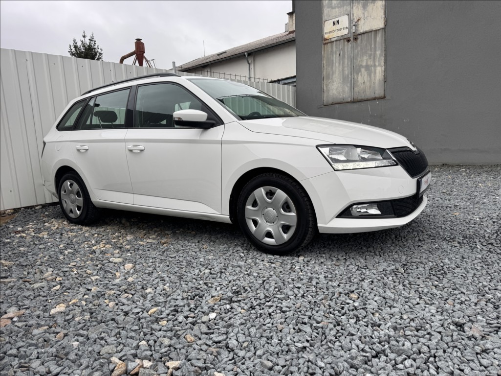 Škoda Fabia 1,0 TSI tažné DPH 1.maj. ČR