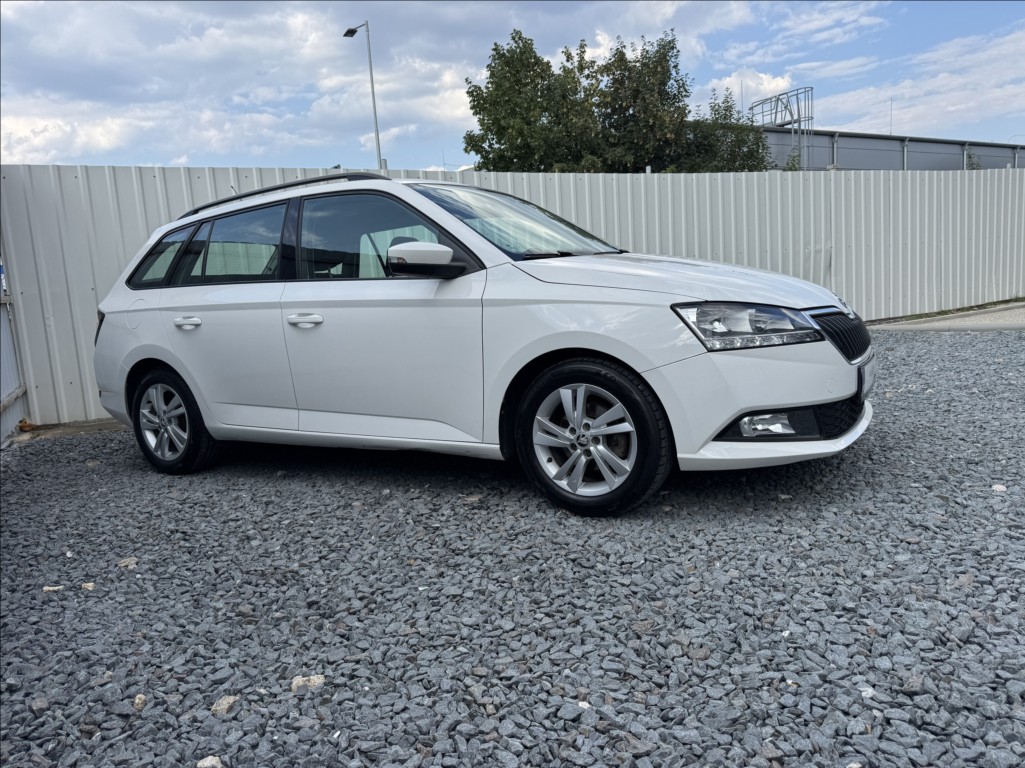 Škoda Fabia 1,0 TSI DPH tažné 1maj původČR