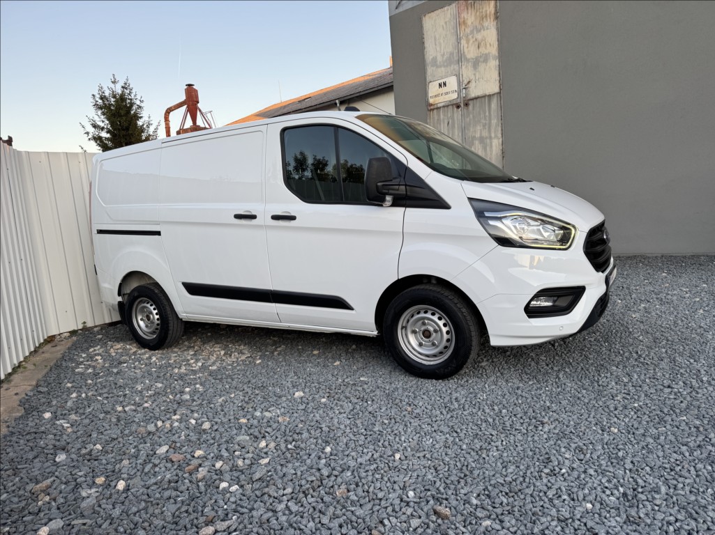 Ford Transit Custom 2,0 TDCi L1H1 DPH 1.maj ČR