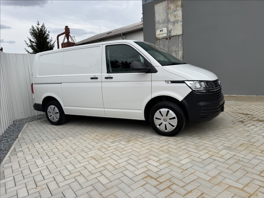 Volkswagen Transporter 2,0 TDI L1H1 DPH 1.maj původČR