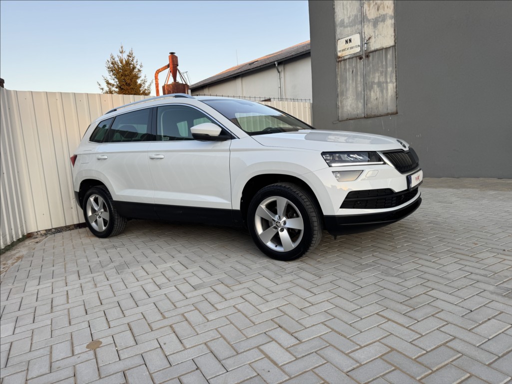 Škoda Karoq 1,5 TSI STYLE DPH 1maj původČR