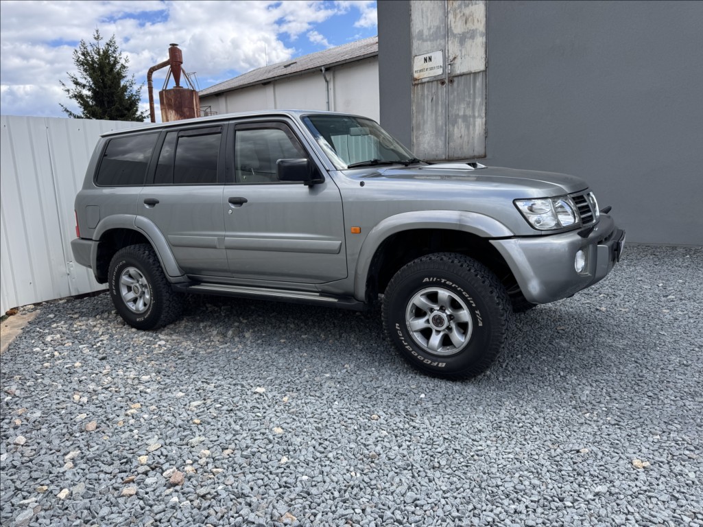 Nissan Patrol 3,0 Di GR Wagon 4X4