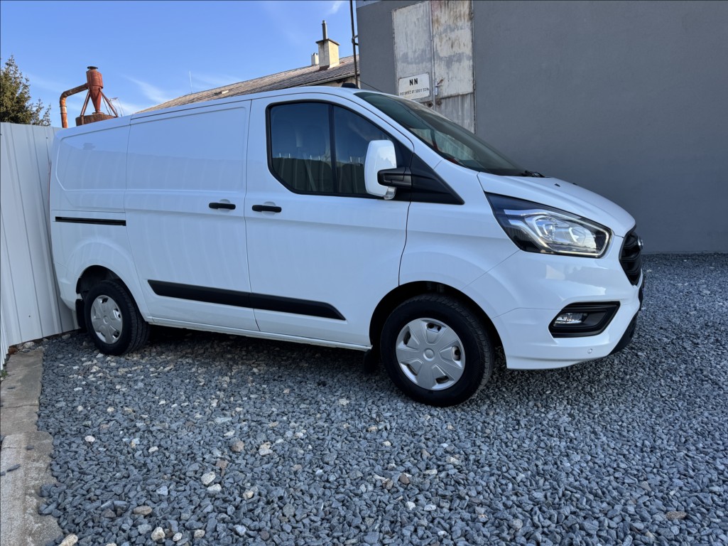 Ford Transit Custom 2,0 TDCi L1H1 DPH 1.maj ČR