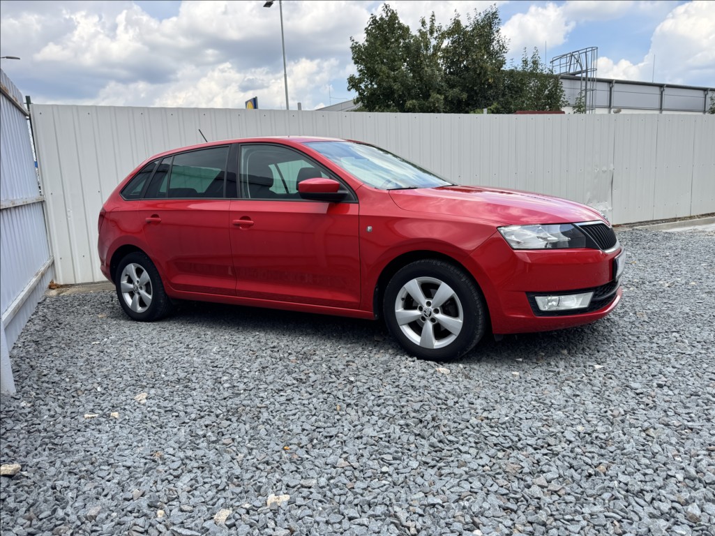 Škoda Rapid 1,2 TSI FRESH 1.maj původ ČR