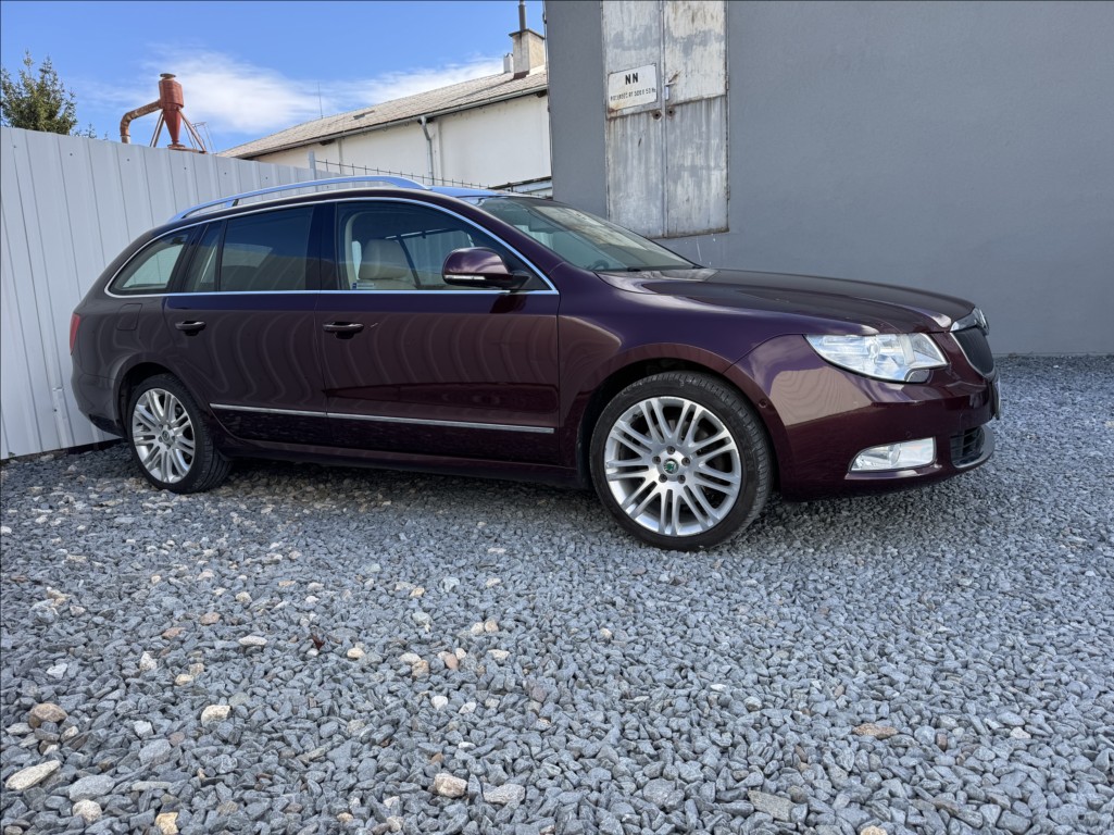 Škoda Superb 2,0 TDI 103kW DSG ELEGANCE ČR