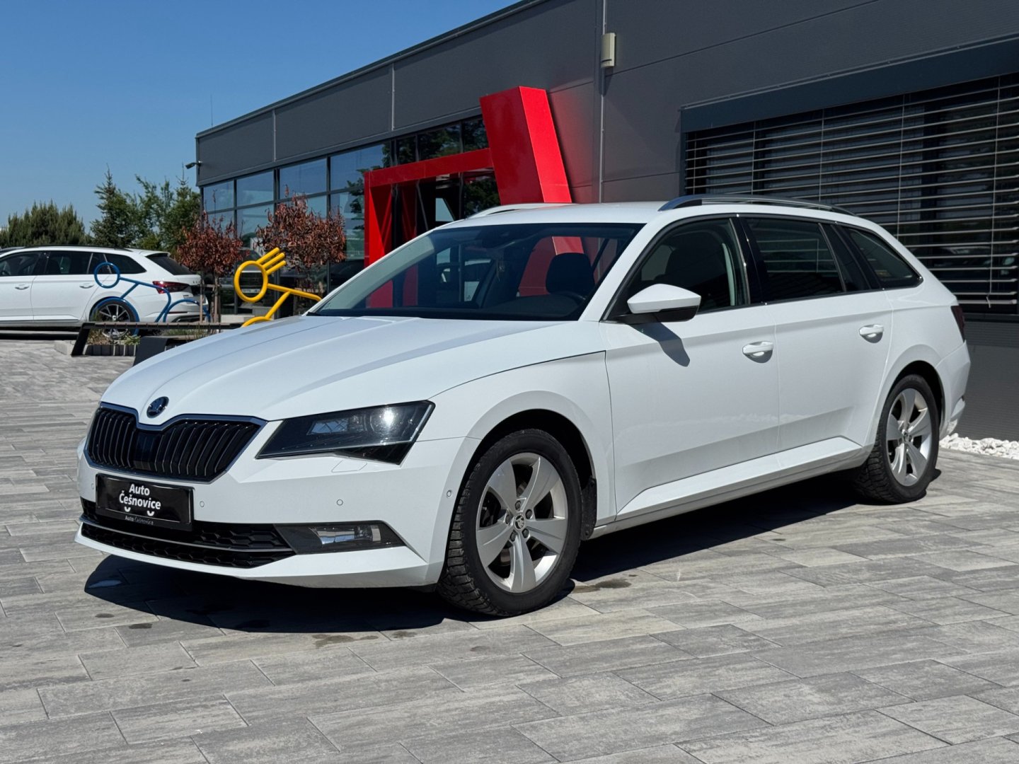 Škoda Superb 2,0 Tdi 110 Kw DSG STYLE +