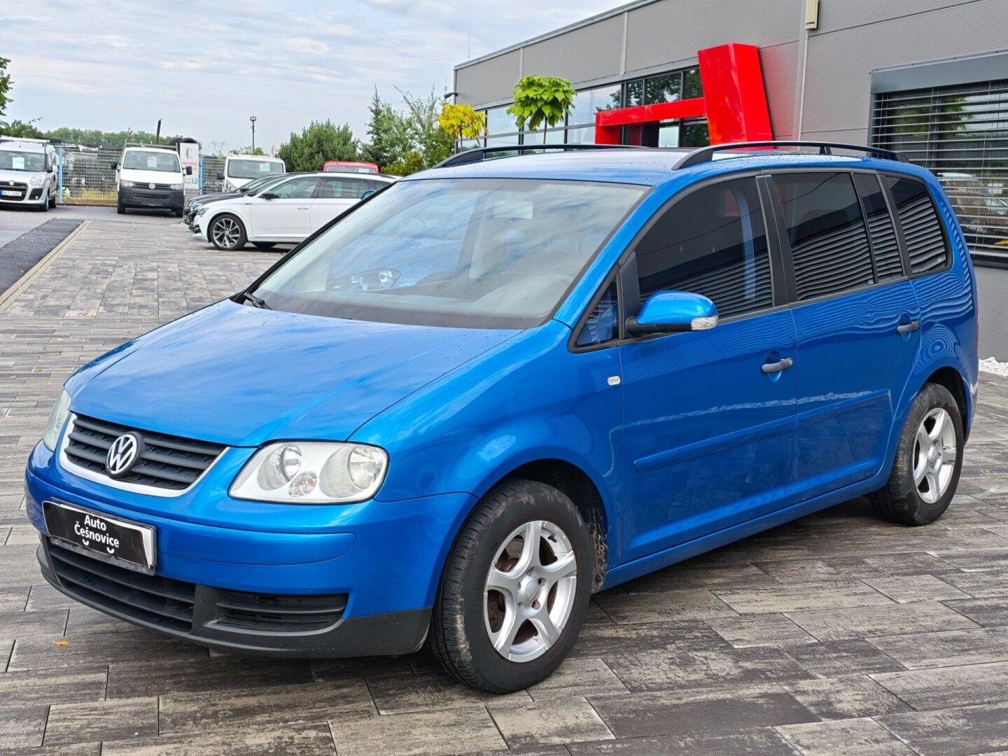 Volkswagen Touran 1,6i 75 KW 7 Míst Comfort