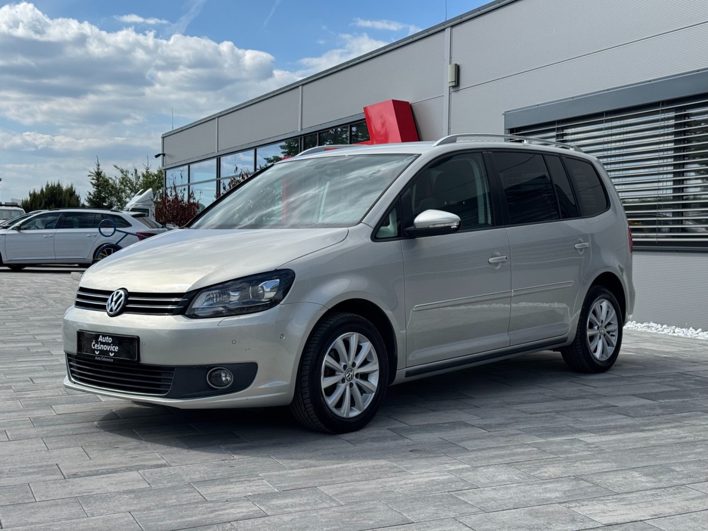 Volkswagen Touran Highline 1.6 TDI 77kW