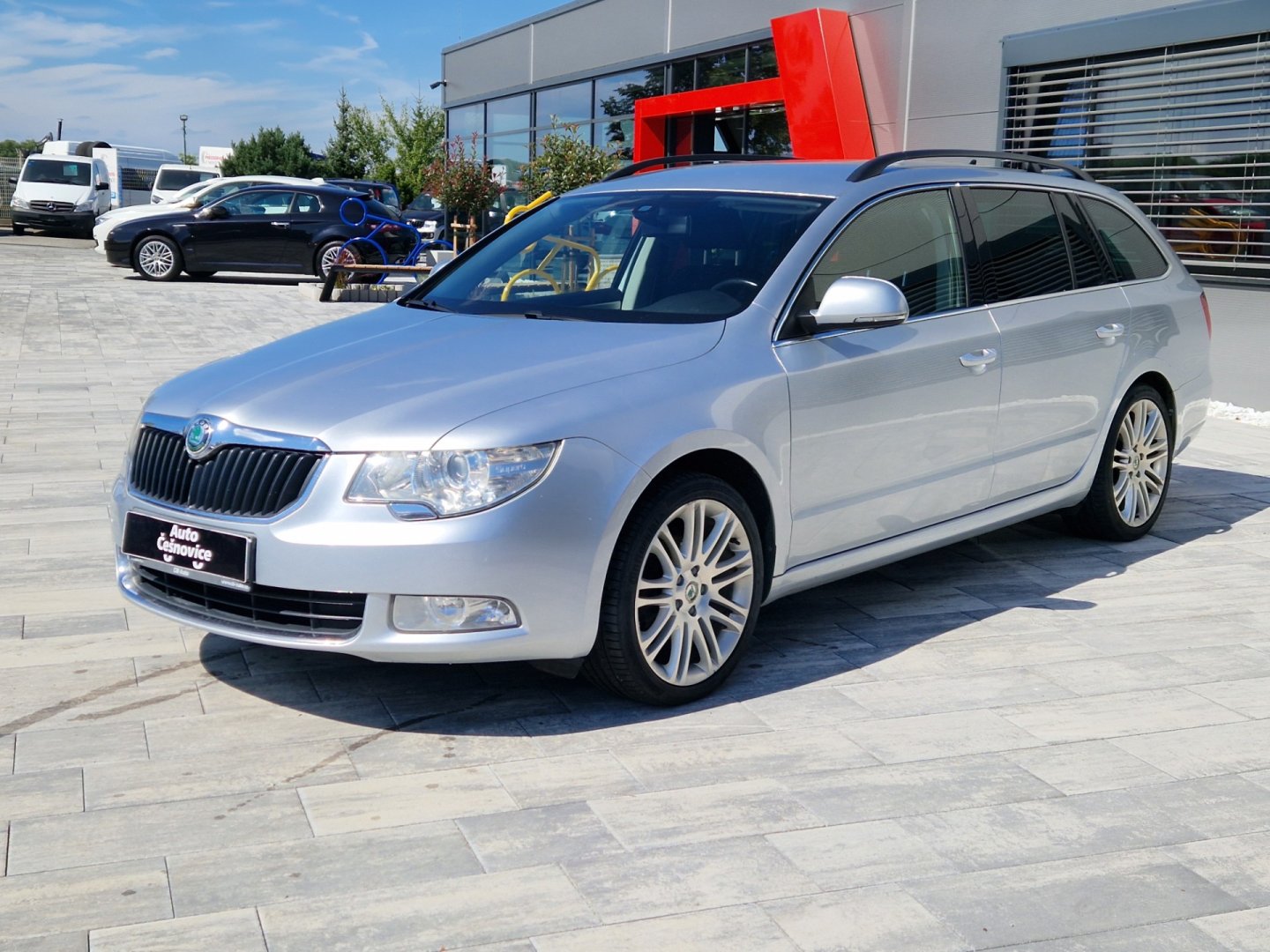 Škoda Superb 1,6 TDI 77 KW Elegance