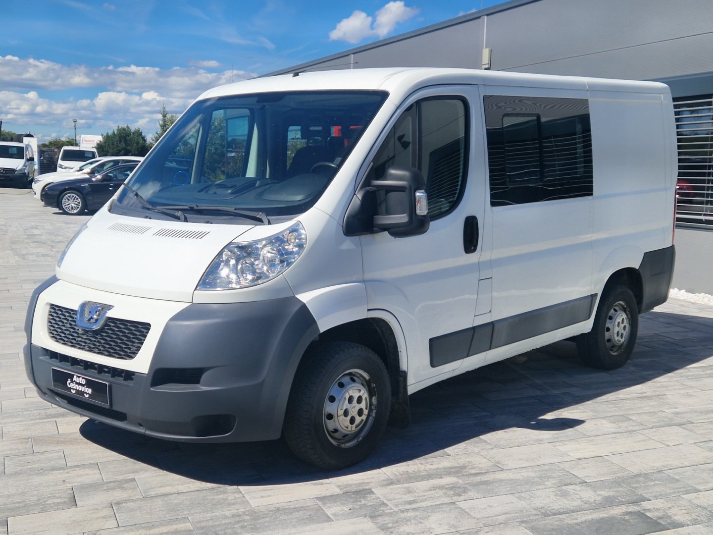 Peugeot Boxer 2,2 HDI 96 KW 6míst